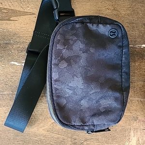 Black camo Lululemon 1L belt bag